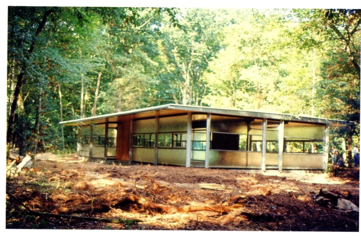 Le Premier Pavillon Jean Prouv+® En Construction Au Parc